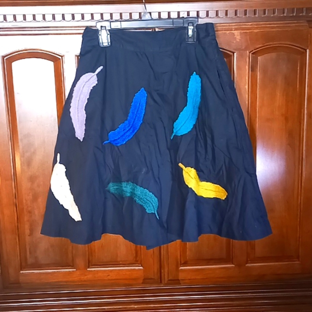 Girls From Savoy Leaf skirt